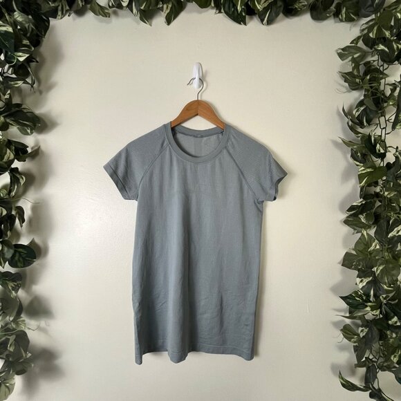 Lululemon Athletic Swiftly Tech Short Sleeve Shirt 2.0 Rhino Grey Women’s Size 8 - Picture 1 of 6